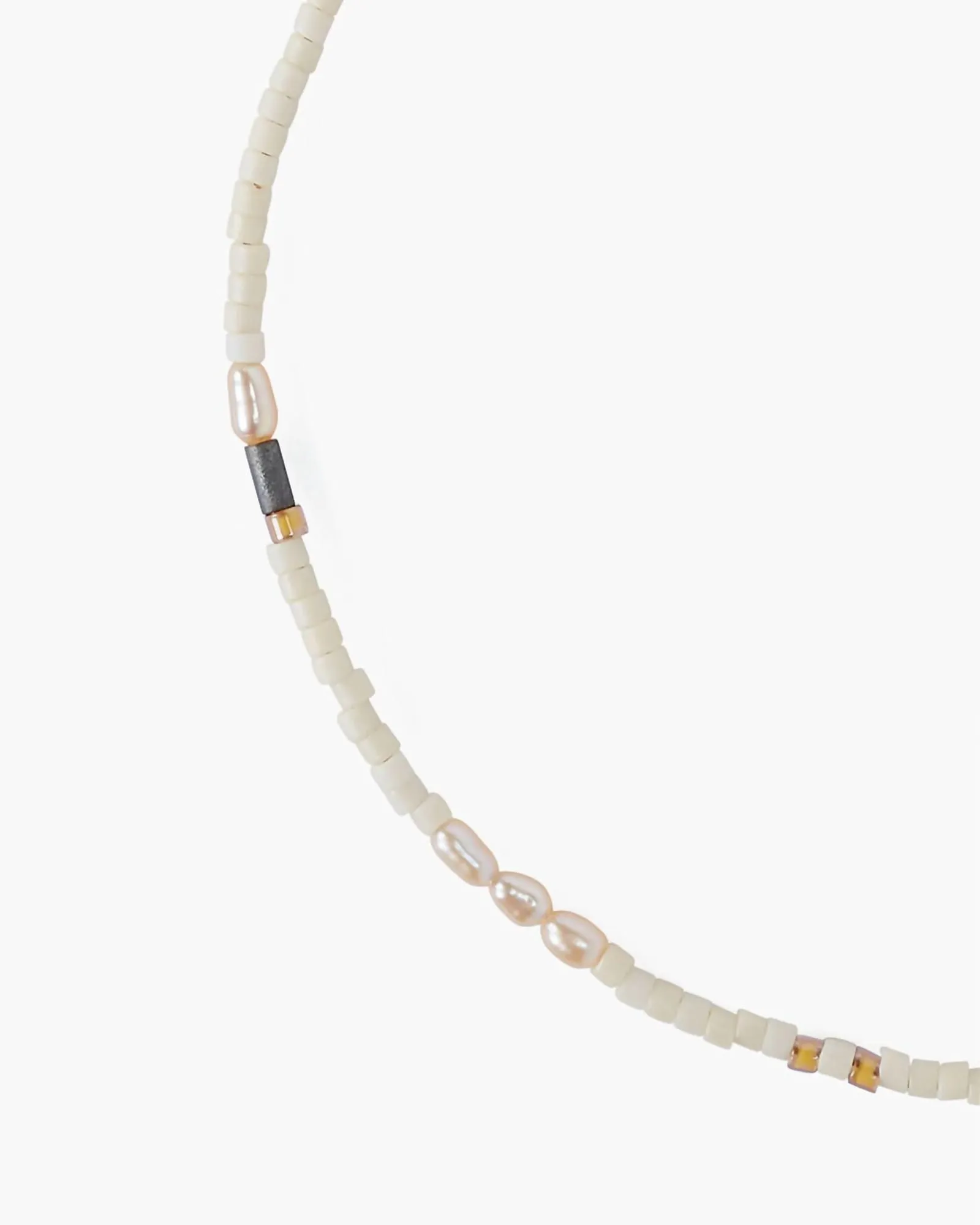 18K Anklet With Pearls in Natural Mix | Natural Mix
