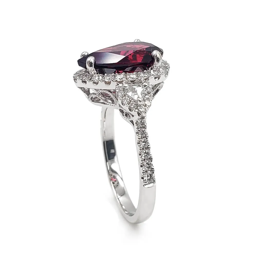 18K White Gold Garnet and Diamond Ring
