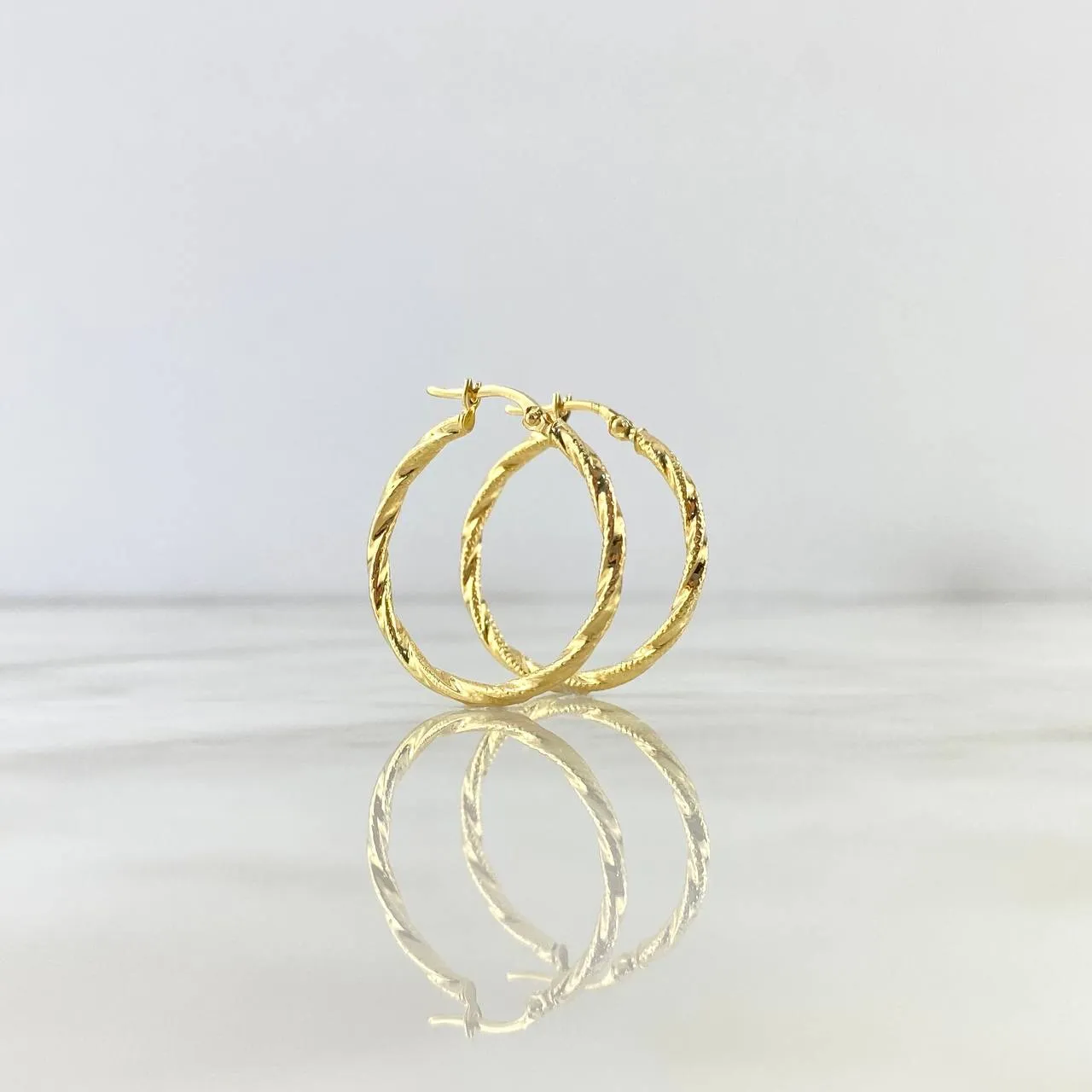 18K Yellow Gold Sami Braided Dotted Hoop Earrings 1.45gr / 1.06in