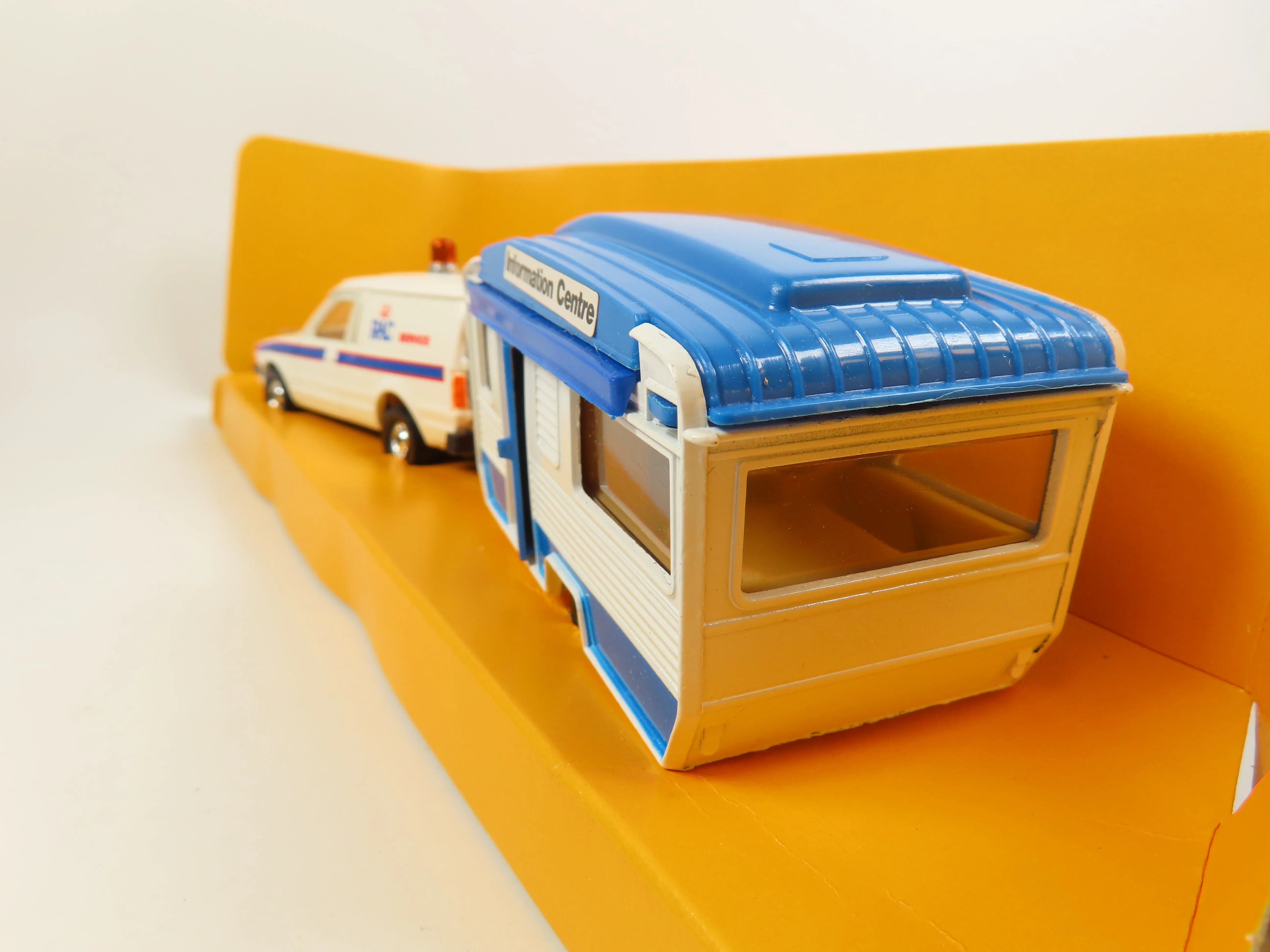 Corgi C13 RAC Van and Caravan Set, 1/36, 99.9% Mint/Boxed!