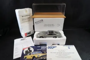 Danbury Mint James Bond 007 Aston Martin , 1/24, 99% Mint/Boxed! Danbury Mint James Bond 007 Aston Martin , 1/24, 99% Mint/Boxed!