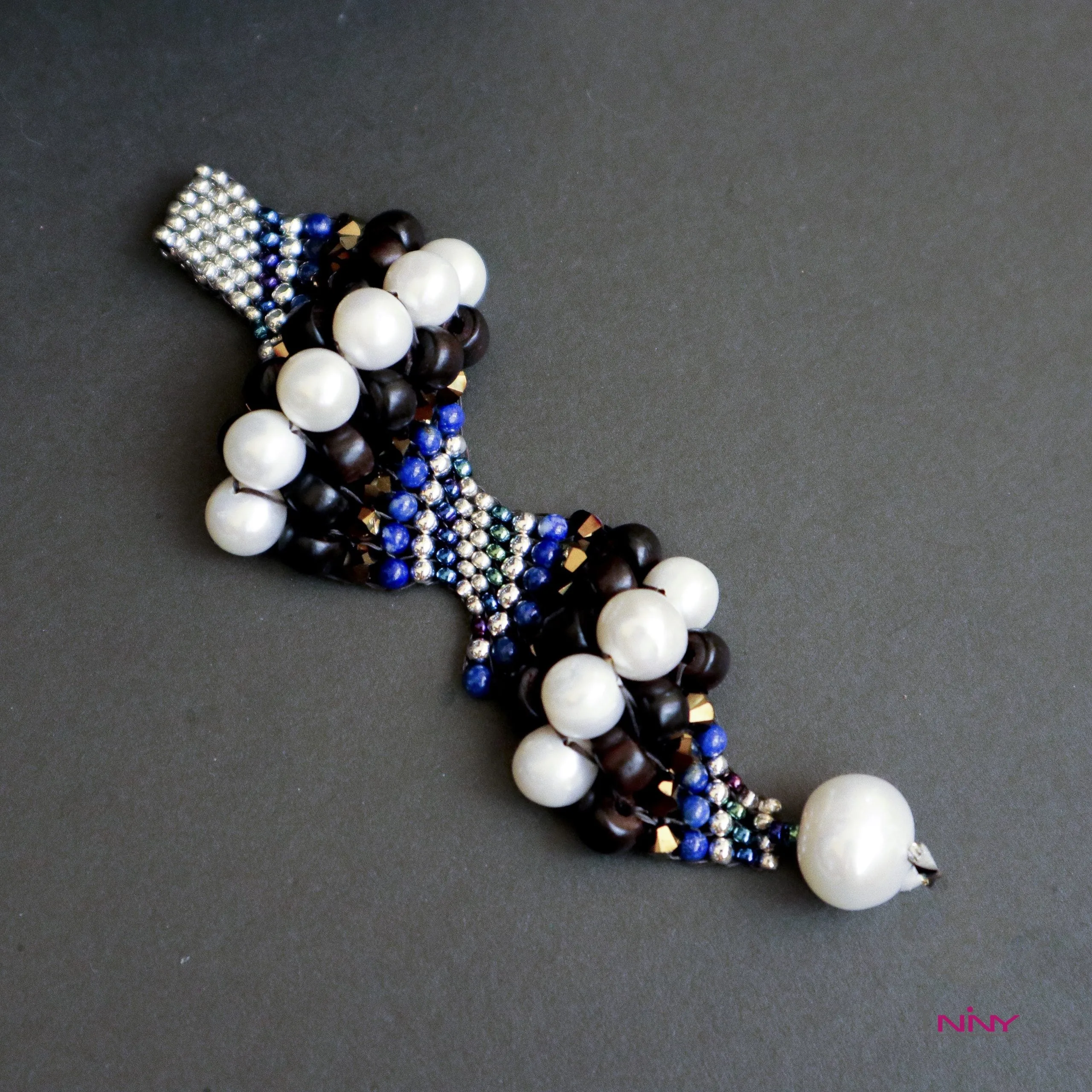 Fresh Water Pearl Piyote Twist