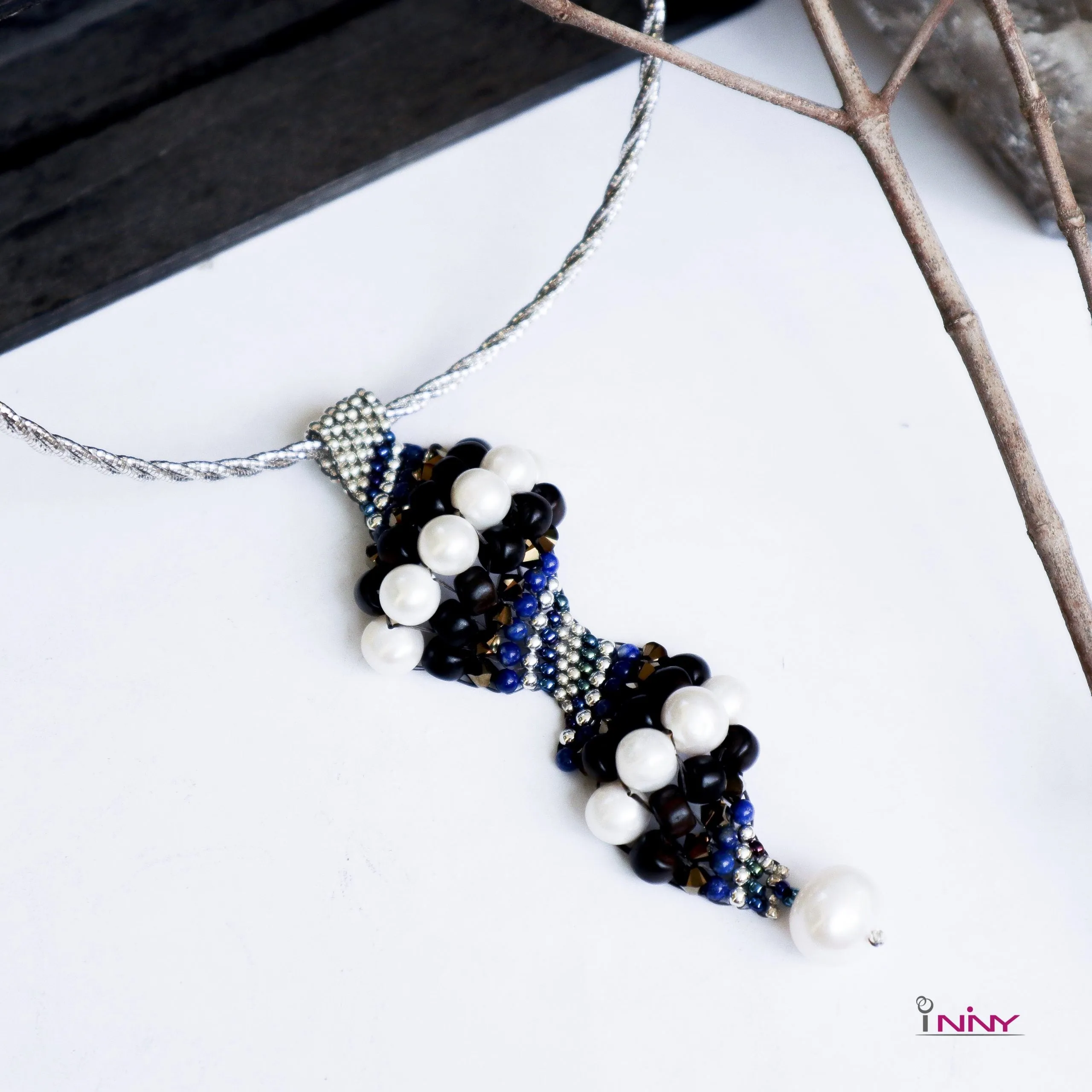 Fresh Water Pearl Piyote Twist