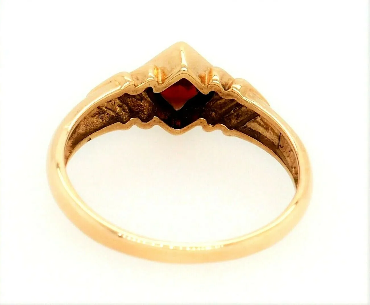 Garnet & 9ct Yellow Gold Ring Single Stone Fine Jewellery Band Size O 1/2
