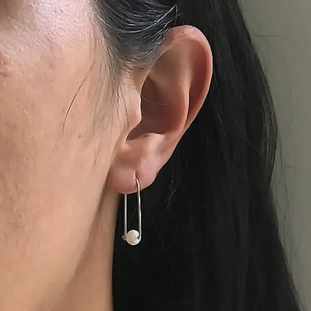 <!--ER925-->small pearl arch earrings