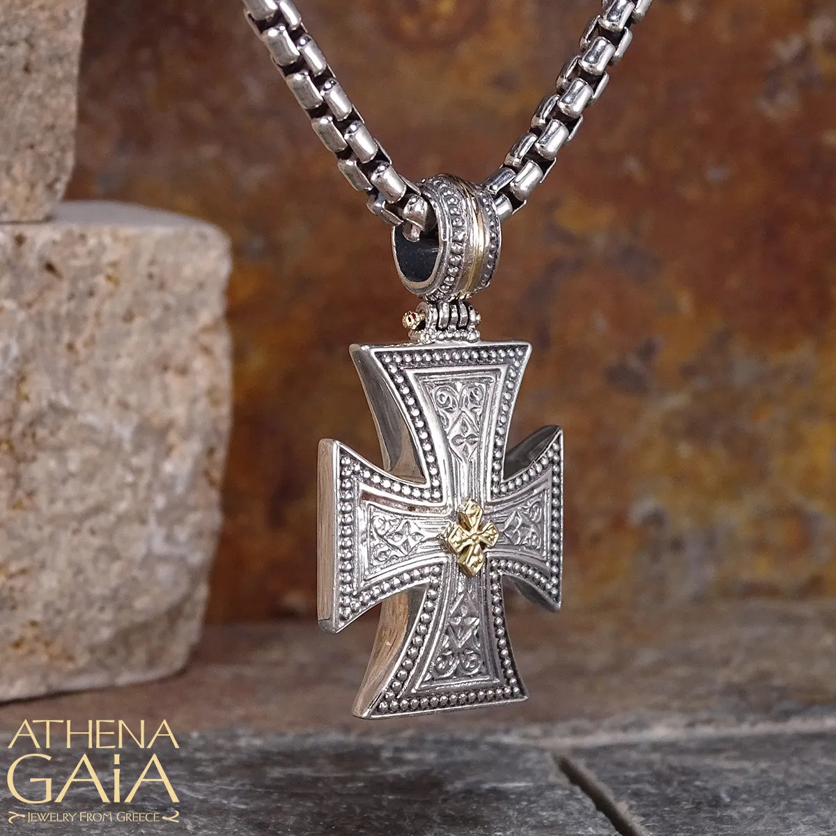 Maltese in Maltese Cross