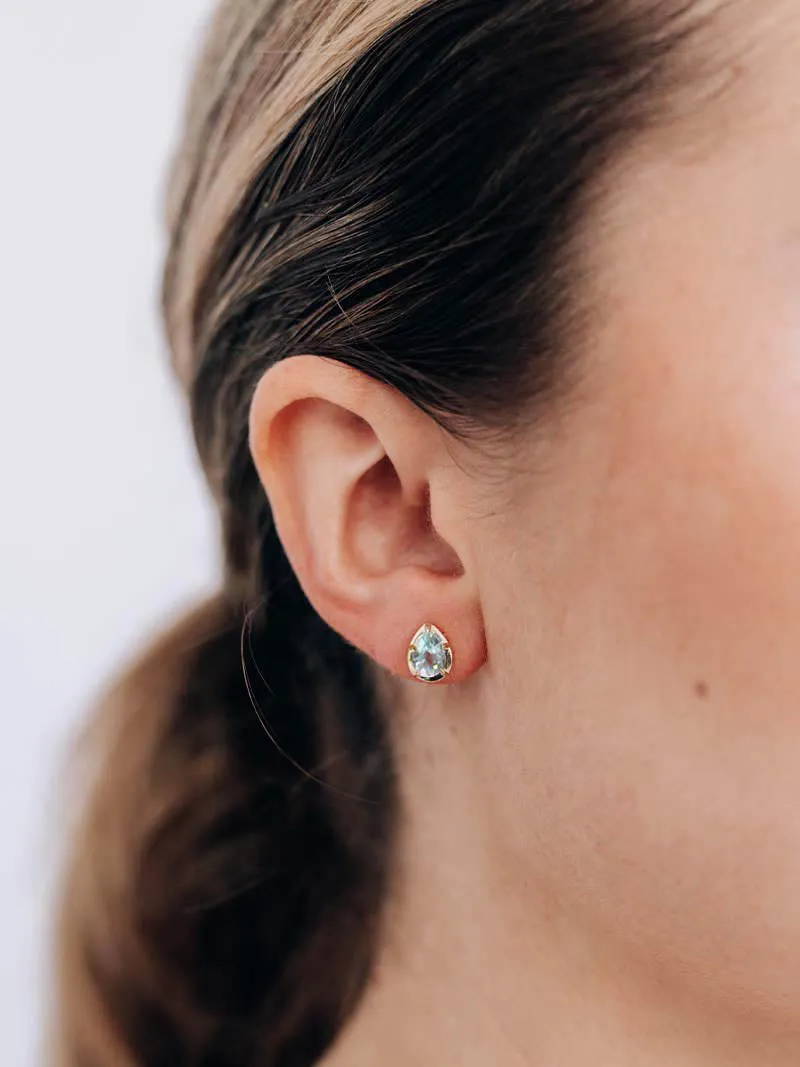 Mélia Pear Stud