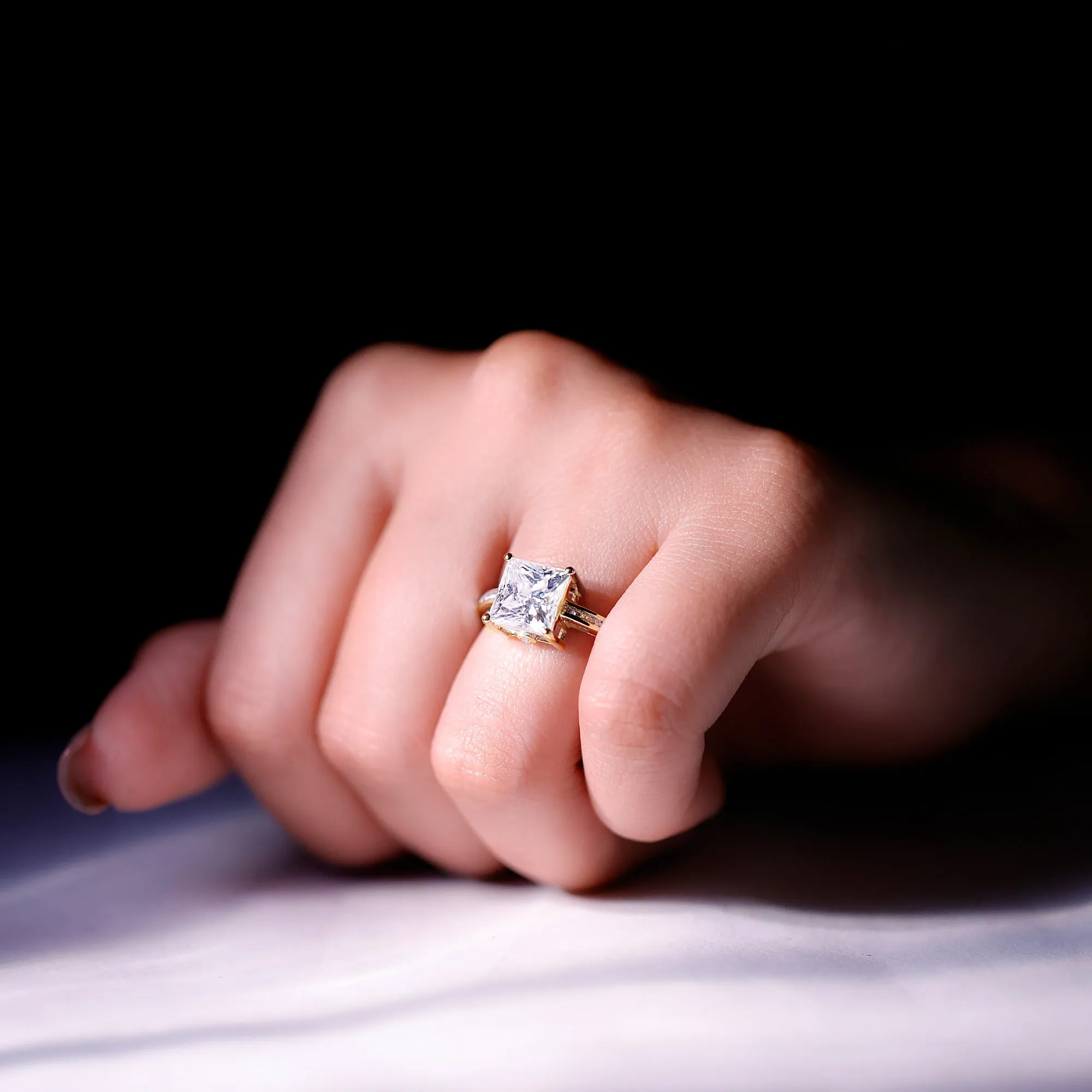 Moissanite Solitaire Princess Cut Engagement Ring with Side Stones