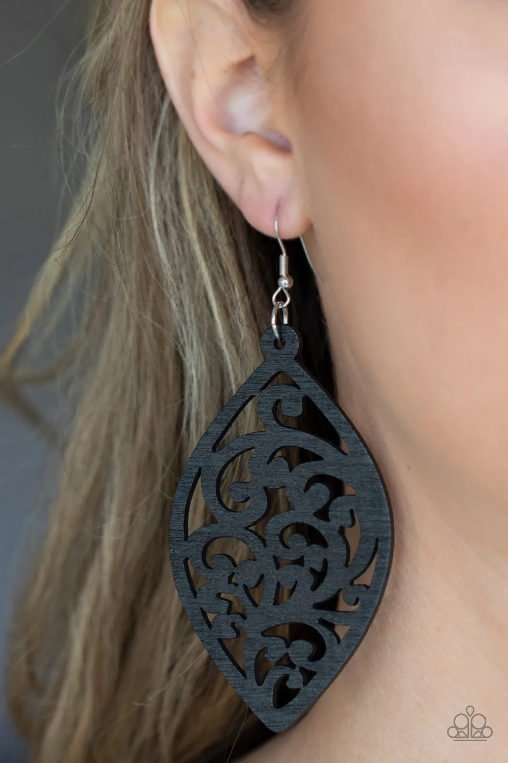 PAPARAZZI Coral Garden - Black EARRINGS