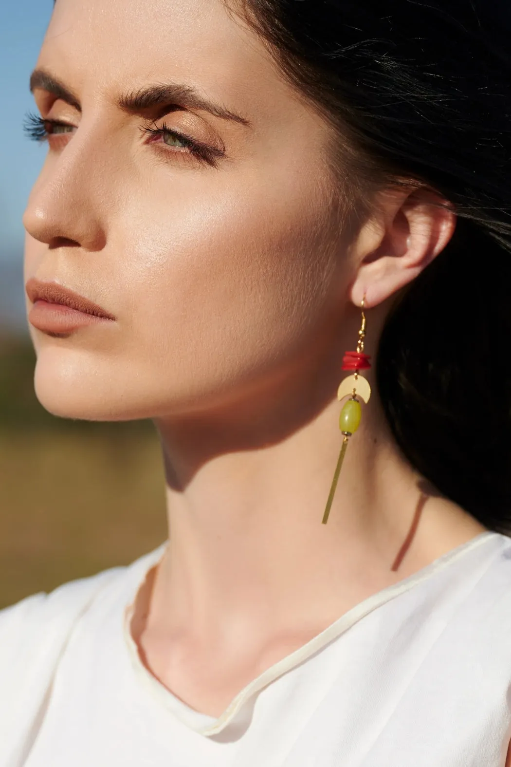 The Nefeli Earring - Mother of Pearl