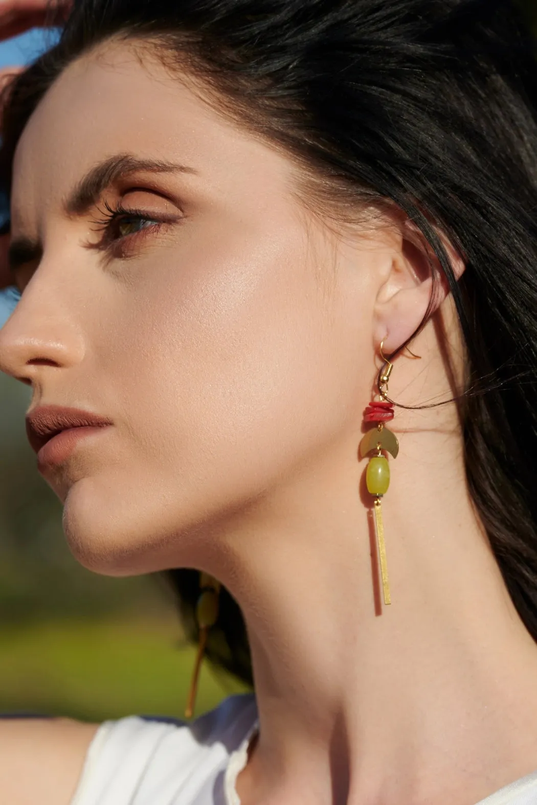 The Nefeli Earring - Mother of Pearl