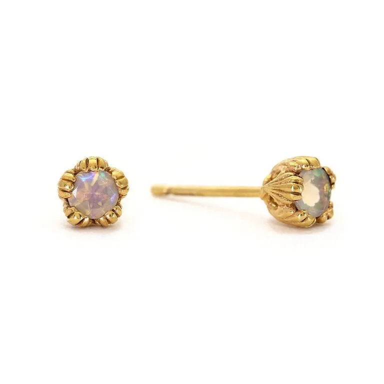 Villa Stud Earrings