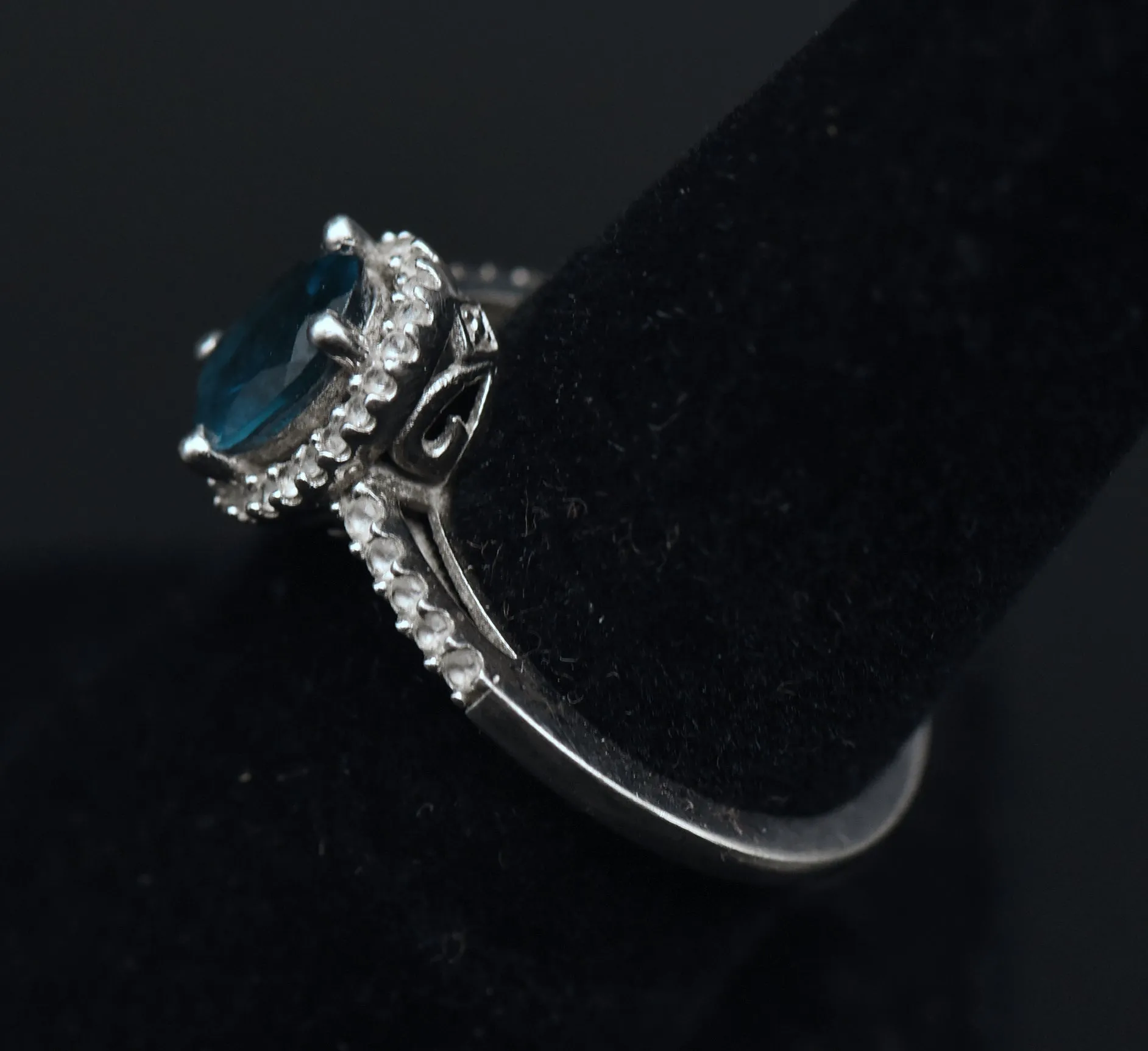 Vintage Blue Topaz Sterling Silver Halo Ring - Size 7