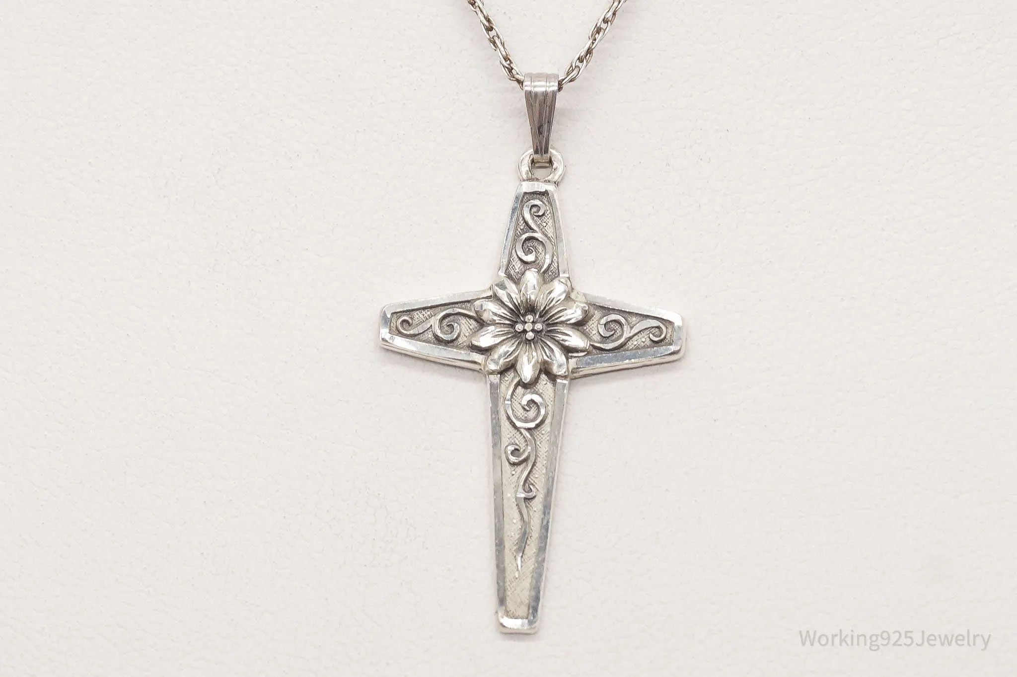 Vintage Designer M De Jean Flower Cross Sterling Silver Necklace