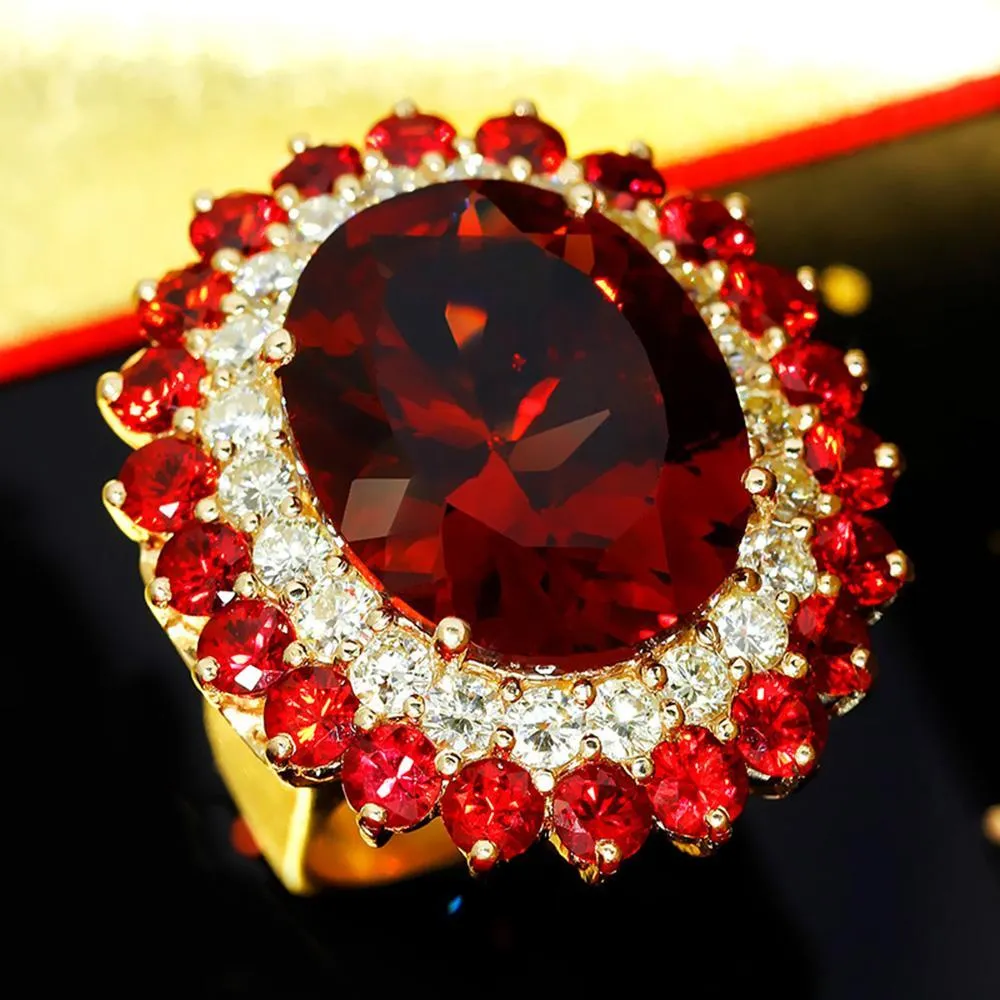 Vintage Garnet Ring with Diamond’s & Garnet’s 14K 25.50ctw