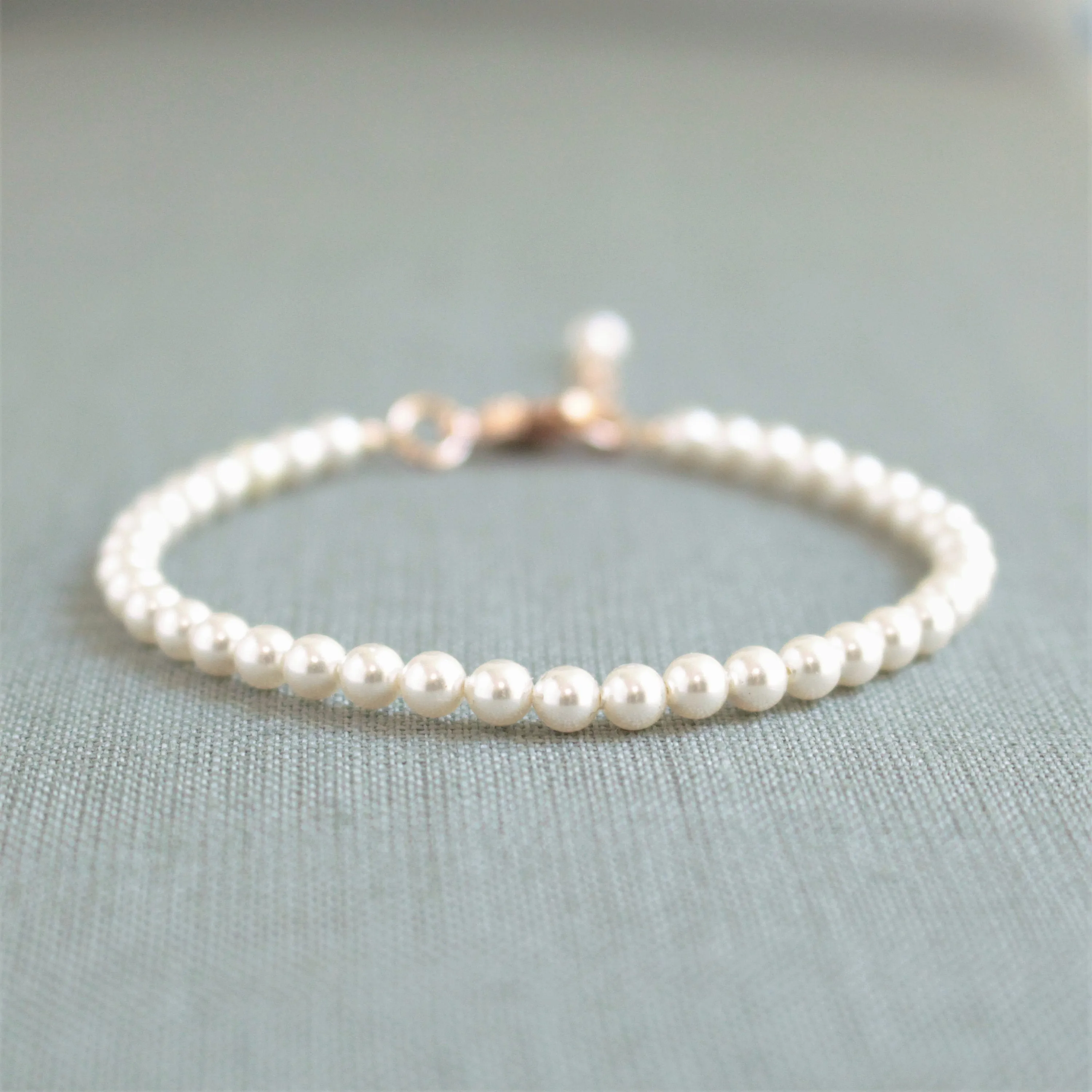 White Pearl Earring & Bracelet Set